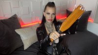 Vorschau: Holz Spanking Paddle – Robust &amp; Stilvoll